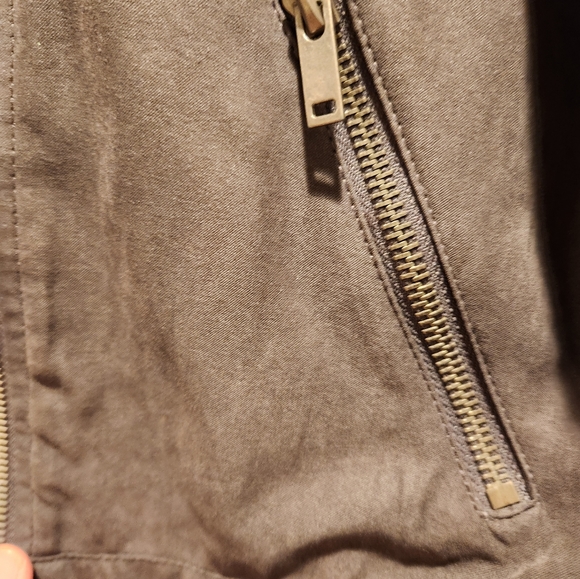 Jacket - Picture 3 of 8